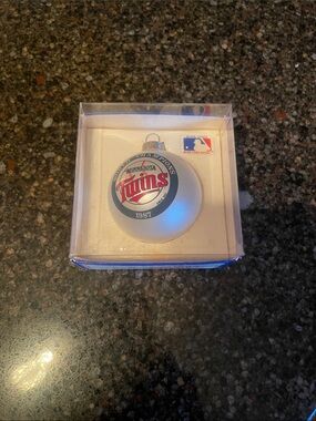 Minnesota Twins 1987 World Champions Christmas Ornament